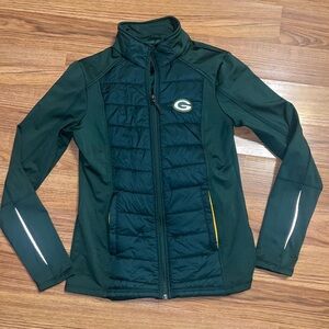 Women’s fitted size medium NFL Greenbay Packers Jacket.